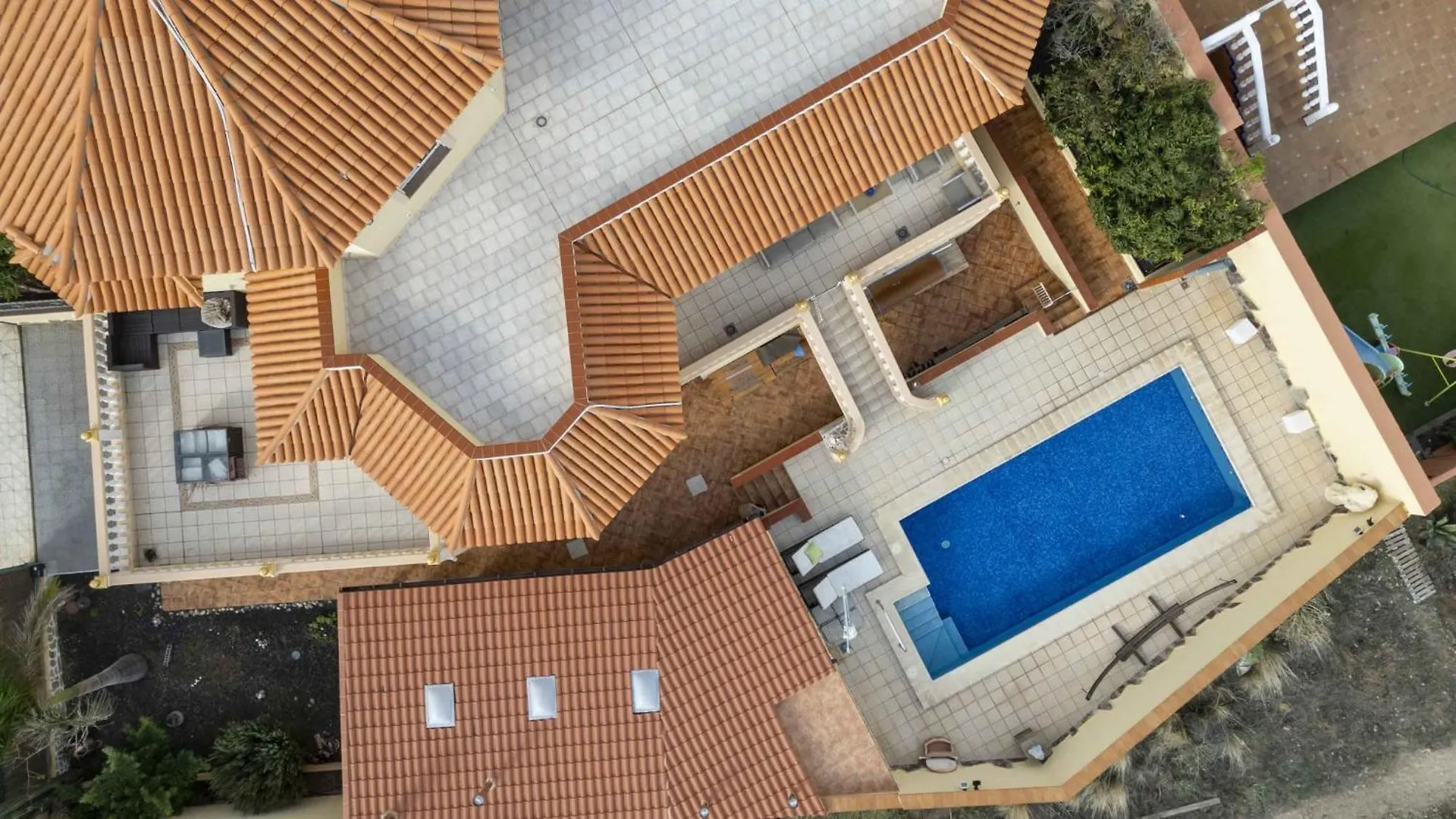 בית נופש קנדלריה Chalet Luxury ספרד