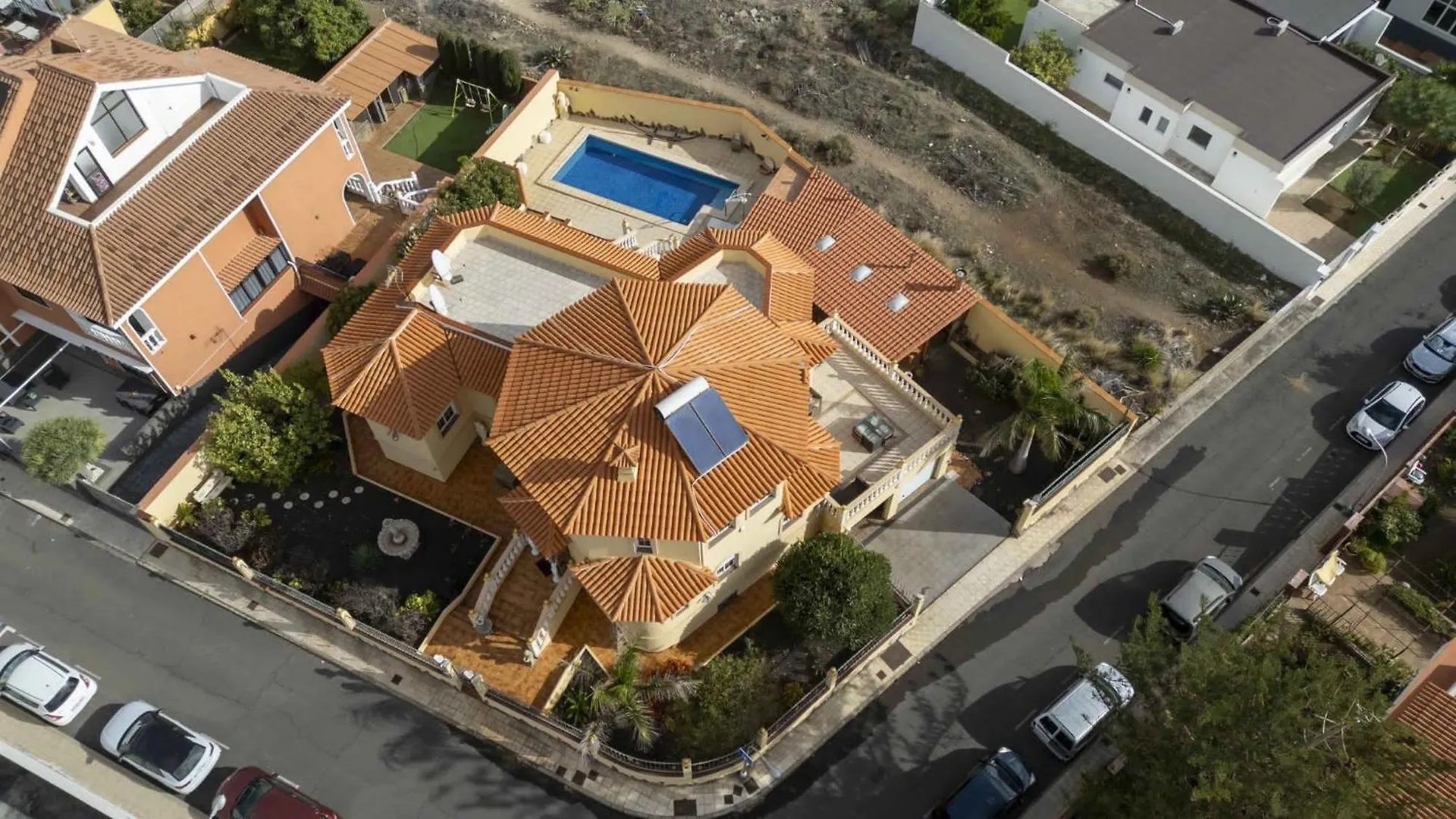 קנדלריה Chalet Luxury בית נופש